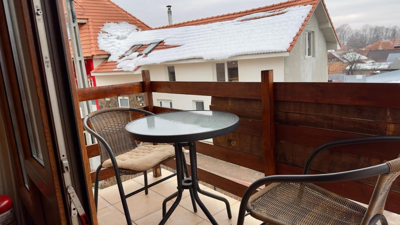 Отель Casa Linistita Chiscau Экстерьер фото